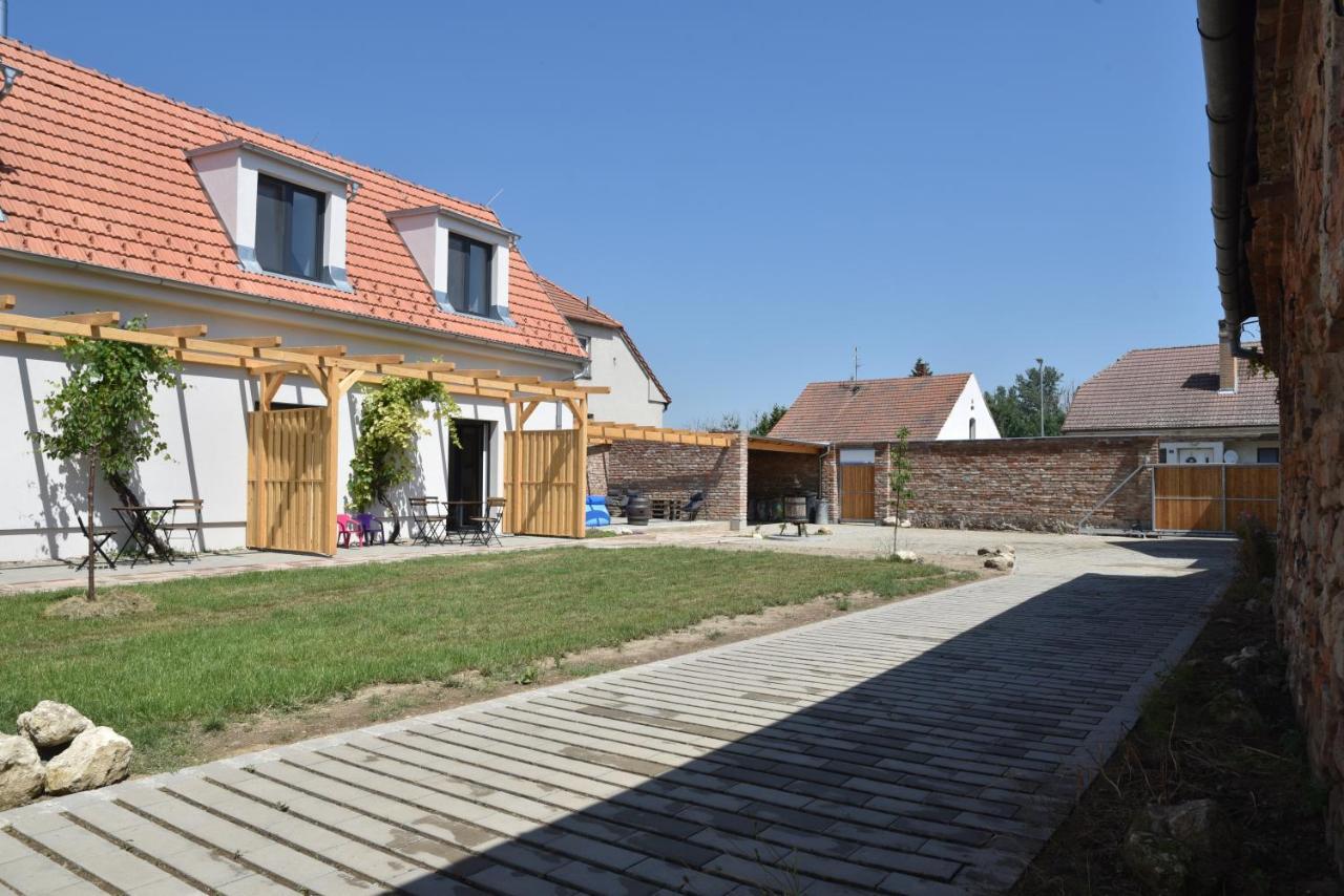 Vila Vlastovka Bulhary Luaran gambar